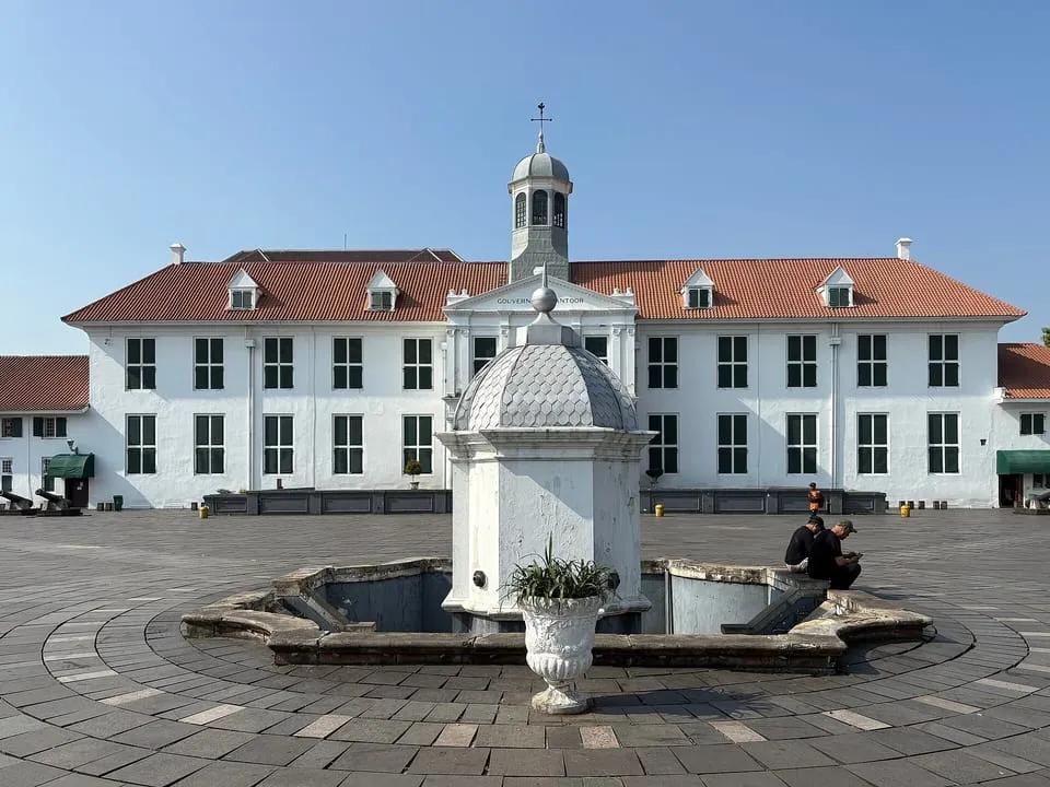 The old Batavia City Hall, now the Jakarta History Museum, behind the fountain on Fatahillah Square in Kota Tua